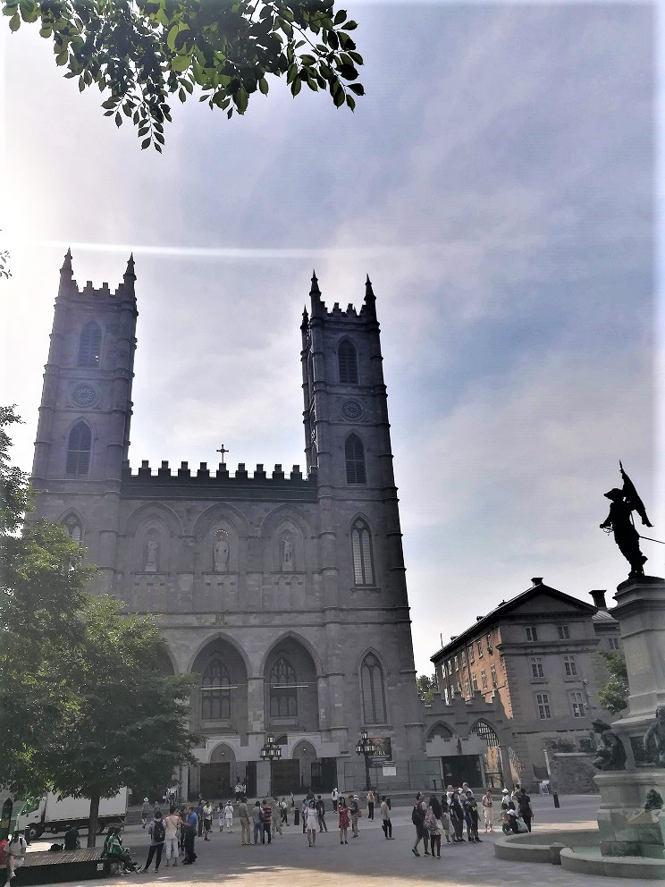 Notre-Dame de Montreal von außen